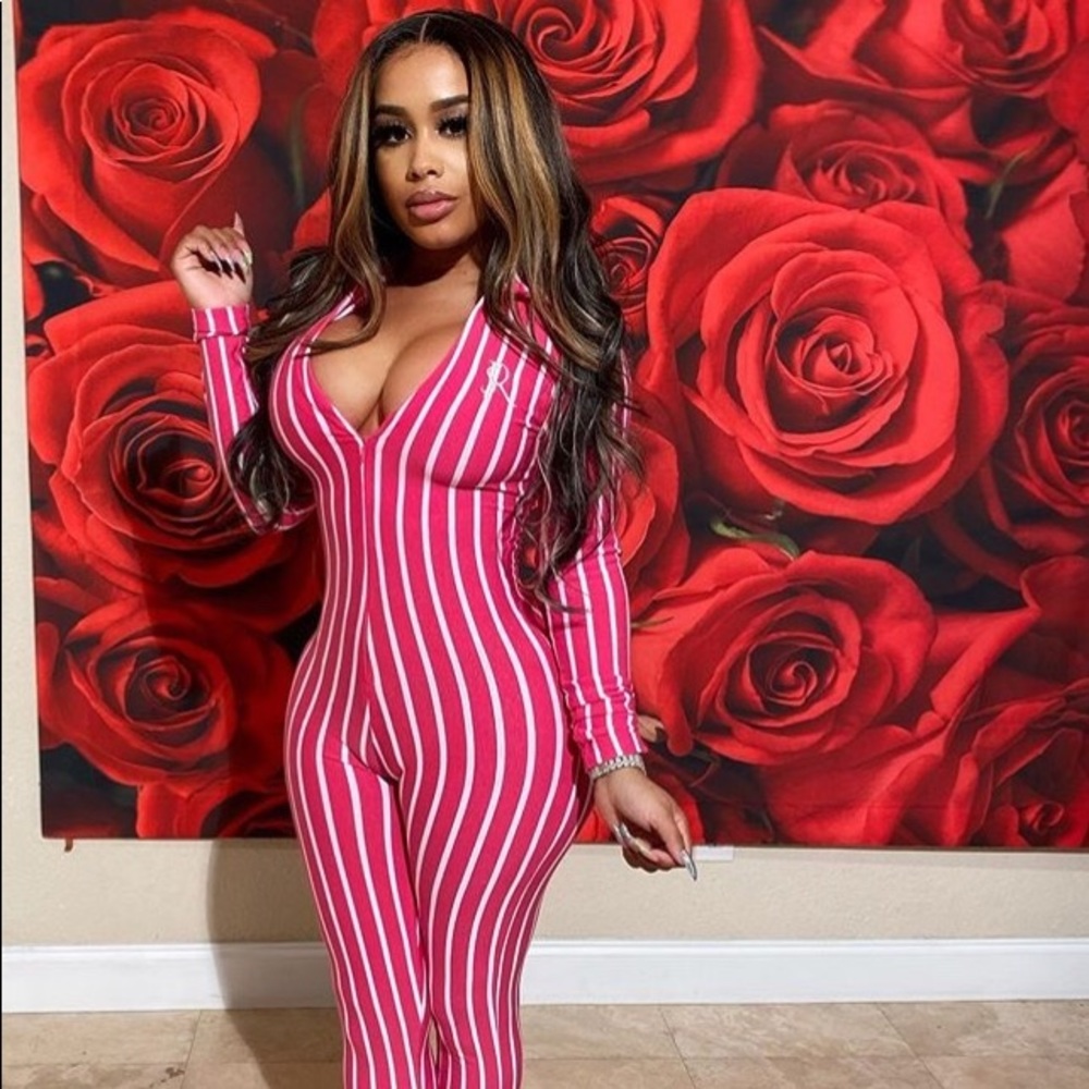 Gsuwoo Pussycat Jumpsuit (full-body)